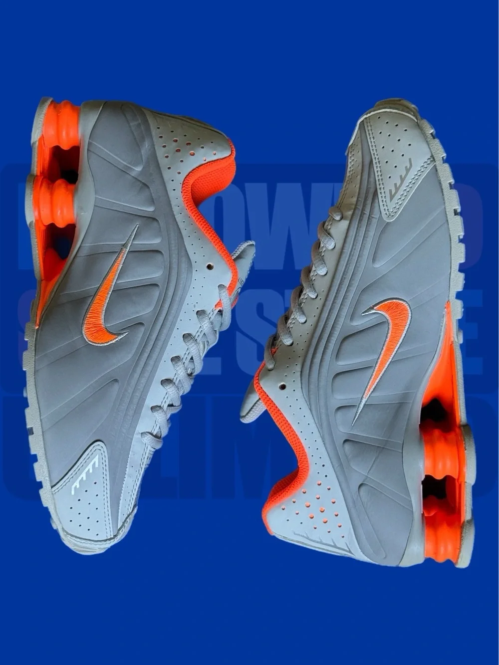 Nike Shox R4 GS’ Light Smoke Grey Crimson’